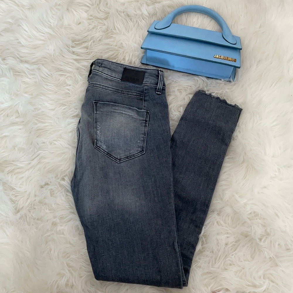 Zara Jeans Stretchy Size 2